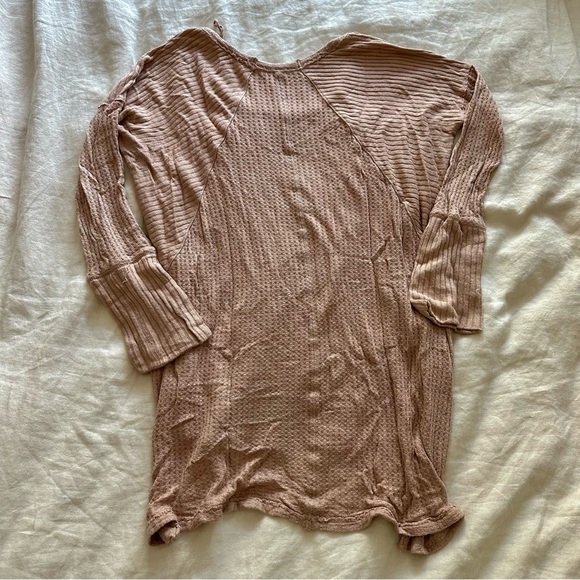 Free People Ventura High/Low Light Thermal Waffle Knit Long Sleeve Top Pink XS - Picture 4 of 4